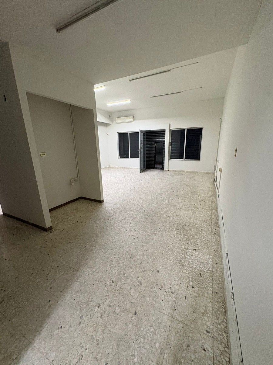 Commercial Storage Unit in Centro, Monterrey, photo 12 of 17