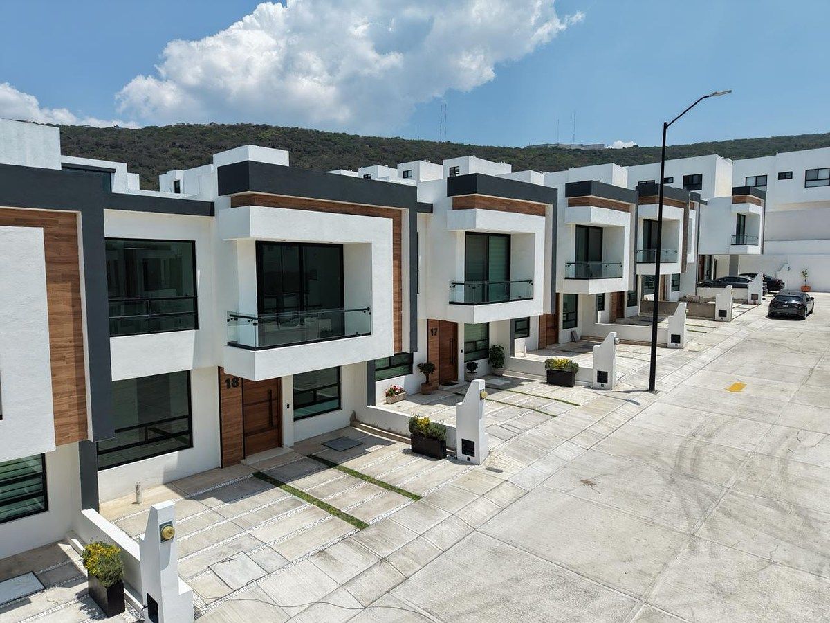 House for Sale in Dolce Eleganzza, Nuevo Refugio, Querétaro, photo 1 of 14
