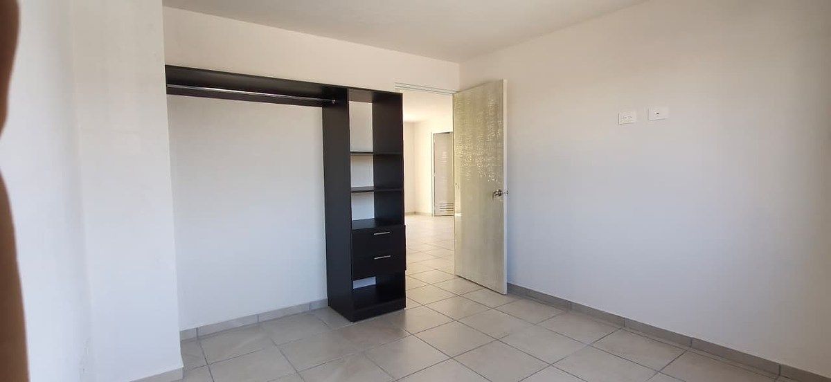 Apartamento em Capital Sur, El Marqués, foto 2 de 16
