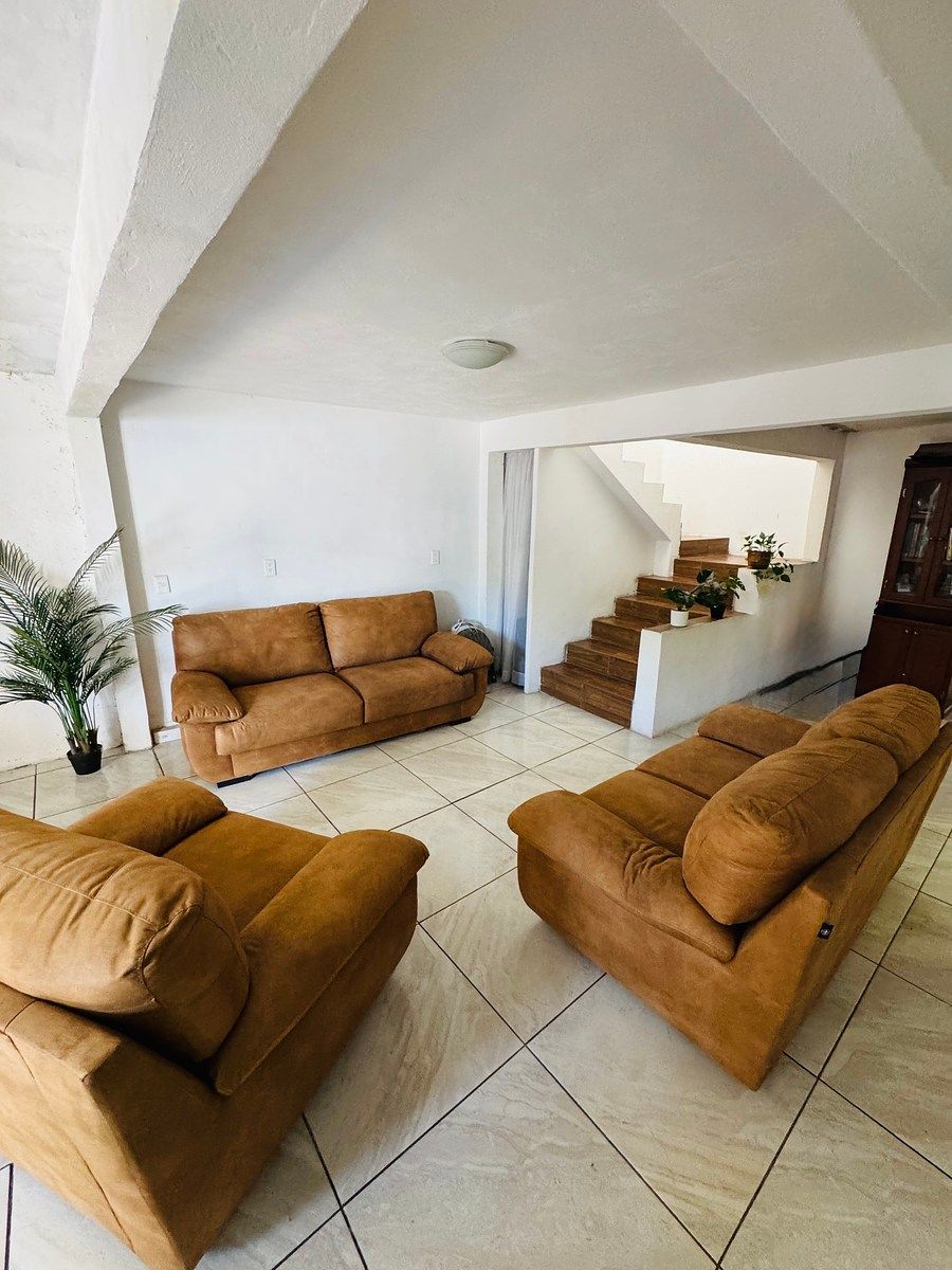 Casa em Colinas de Tabachines, Zapopan, foto 3 de 24