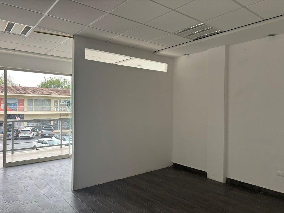 Office in La Toscana, Monterrey, photo 3 of 9