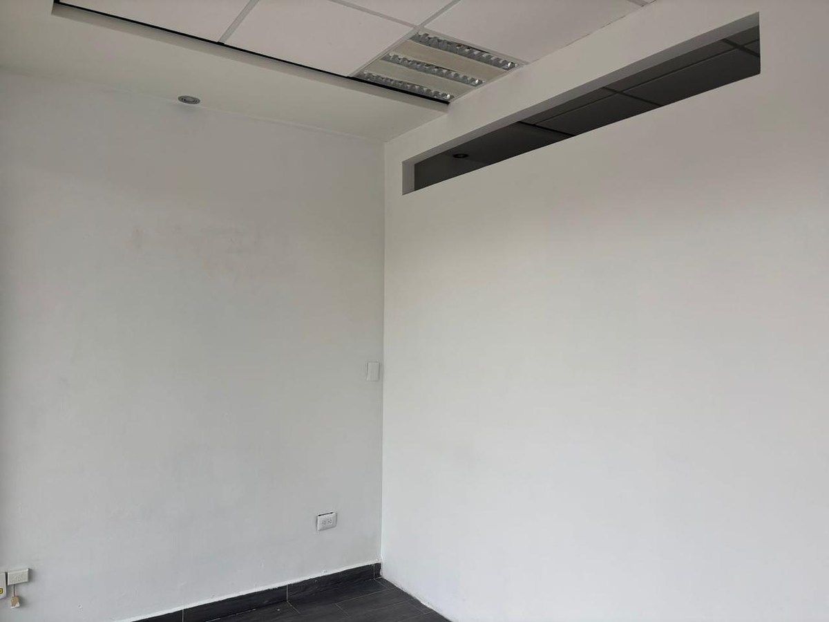 Office in La Toscana, Monterrey, photo 7 of 9