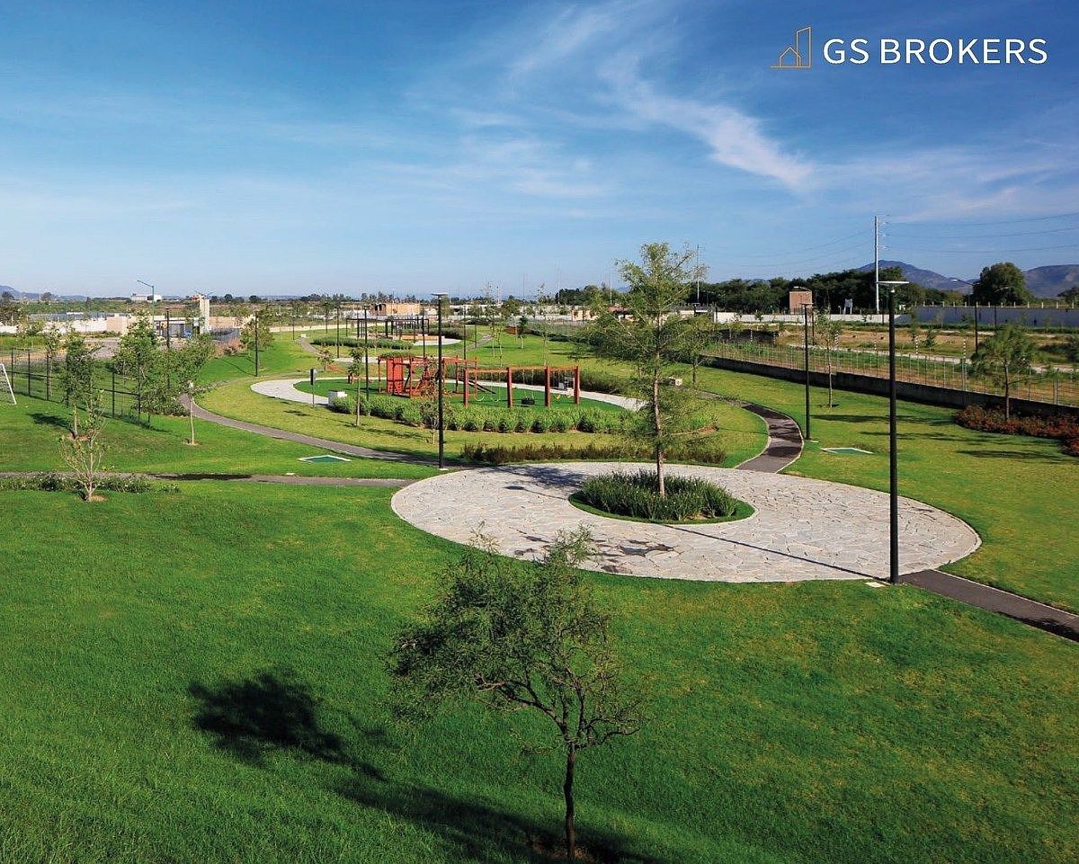 Lot in Bosques Vallarta, Zapopan, photo 5 of 10