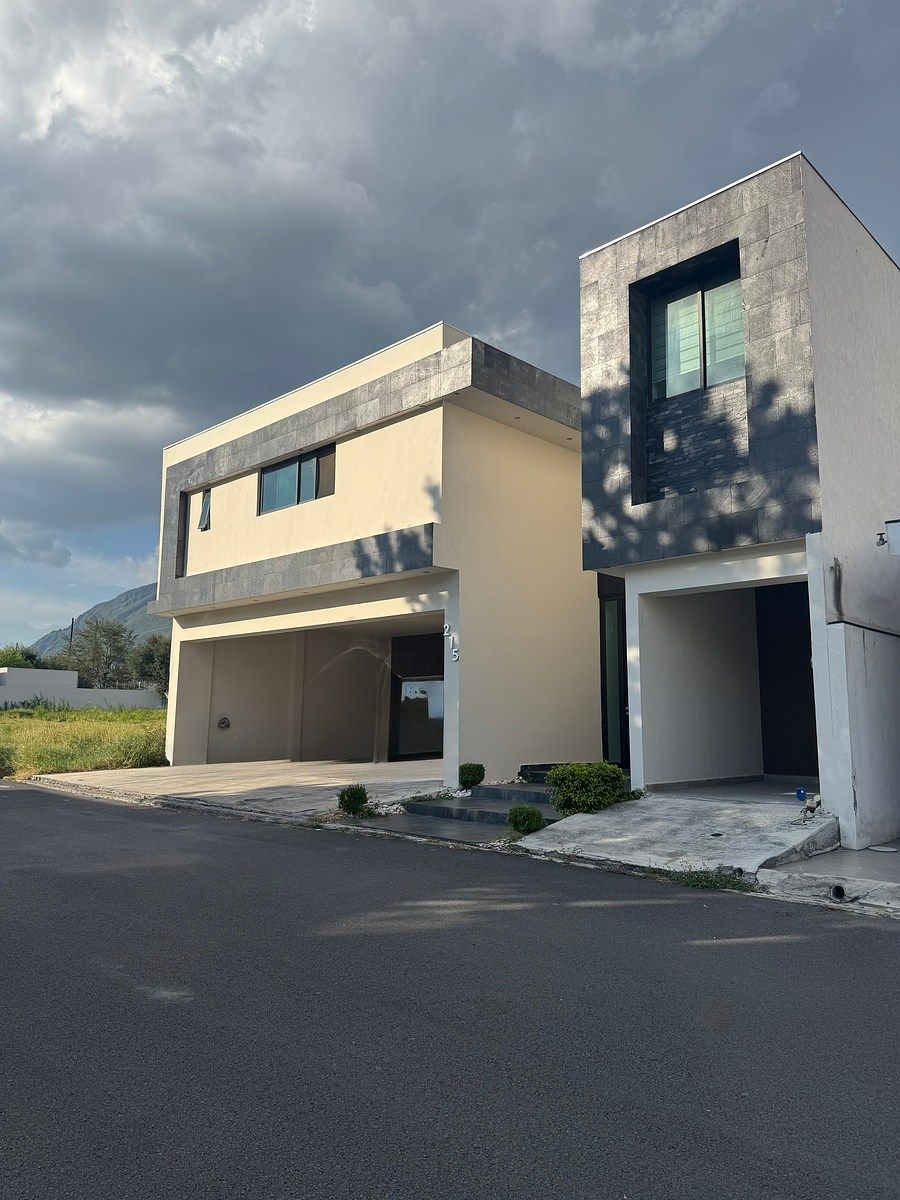 Casa à venda na Privada del Uro, foto 1 de 16