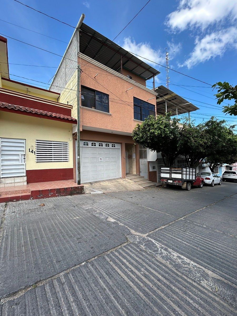 🏡 Amplia propiedad en Renta en el Centro de Berriozábal, foto 1 de 31
