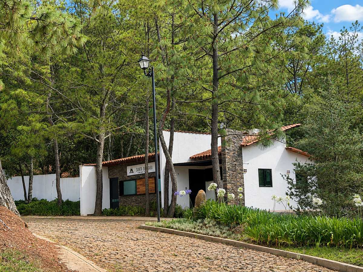 ¡Lote en Santa Bárbara es tu oportunidad perfecta! - foto 3