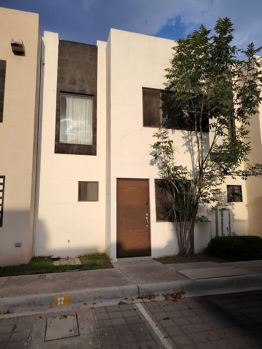 Casa en venta en privada salida a CDMX a 10 min parque Ind. B. Quintana, foto 1 de 24