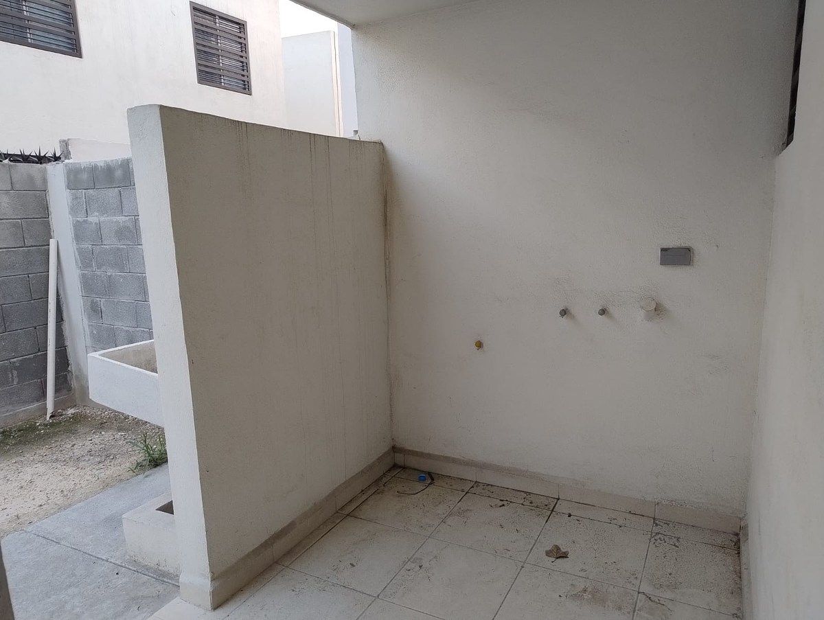 Casa en San Patricio y Alba, Juárez, foto 13 de 15