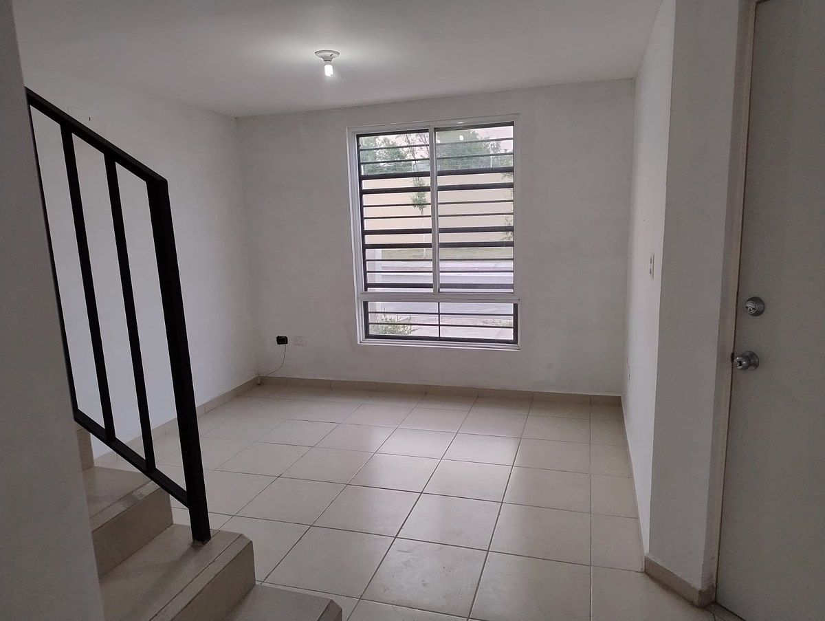 Casa en San Patricio y Alba, Juárez, foto 5 de 15