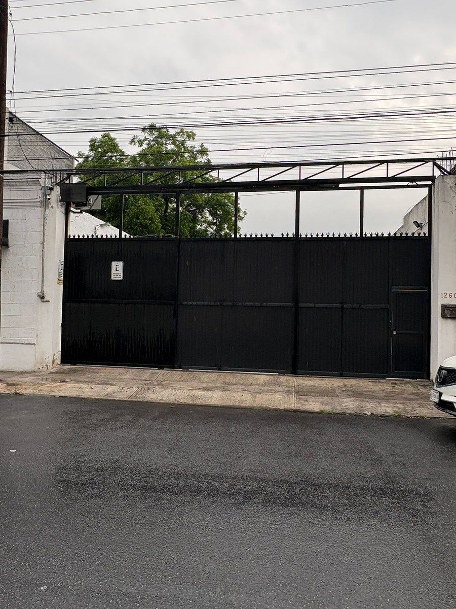 Alugo terreno para estacionamento no centro de Mty, foto 1 de 5