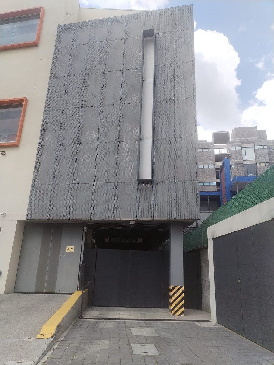 Fachada, foto 1 de 11