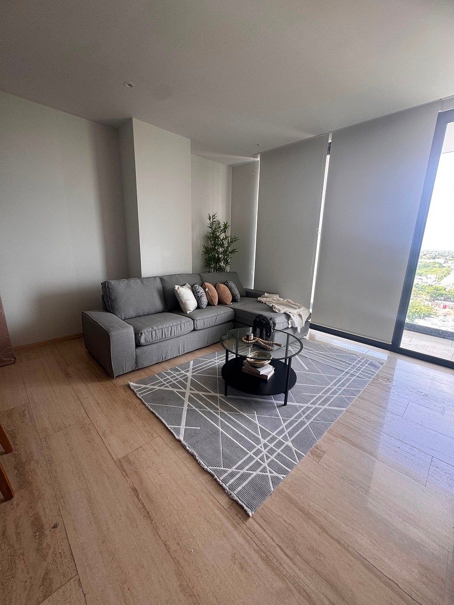 Aluguel de apartamento na Town Square andar 9, foto 1 de 13