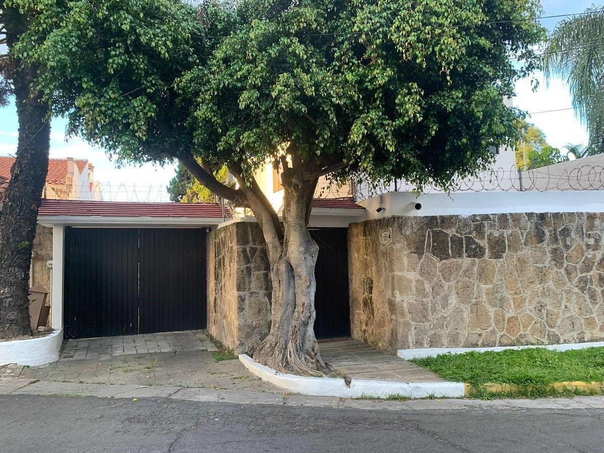 House in University Villa | Ideal for offices, photo 1 of 28
