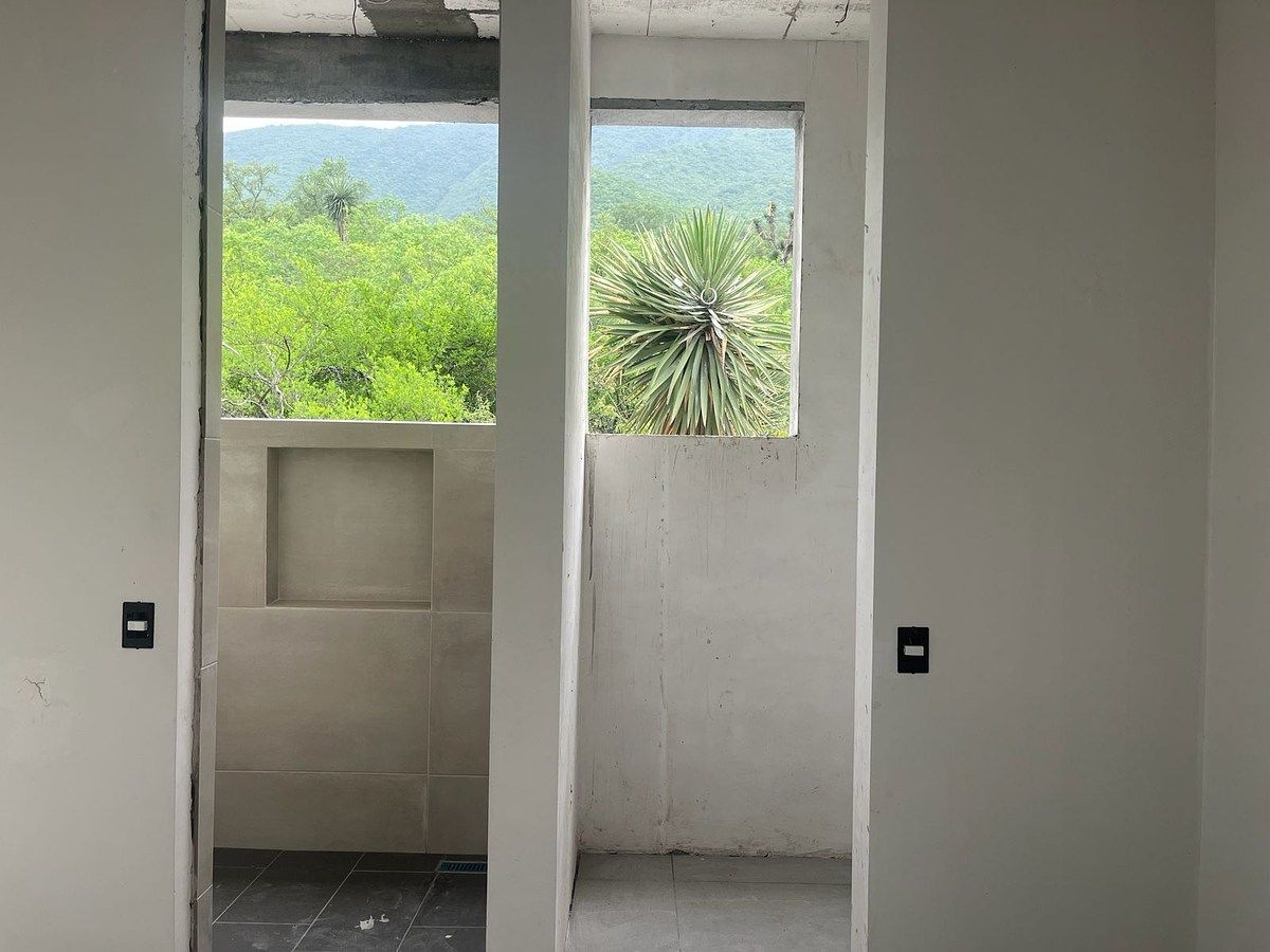 House in Las Cumbres 4 Sector, Monterrey, photo 11 of 13