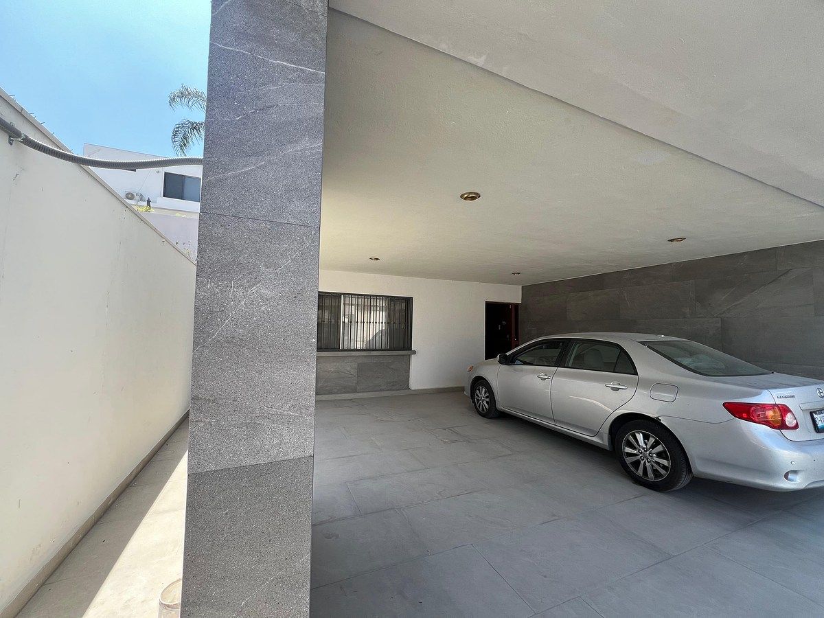 Casa em Vista Hermosa, Monterrey, foto 2 de 13