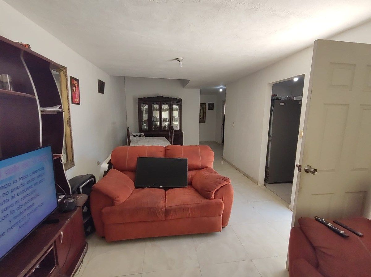 House in La Esperanza, La Paz, photo 11 of 15