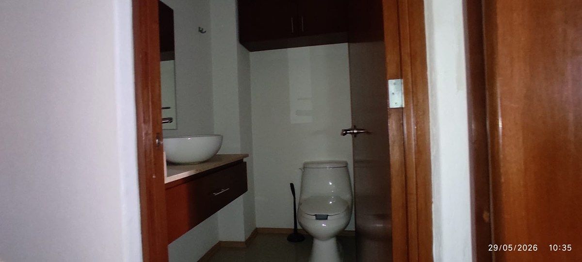 Baño de visitas, photo 7 of 22