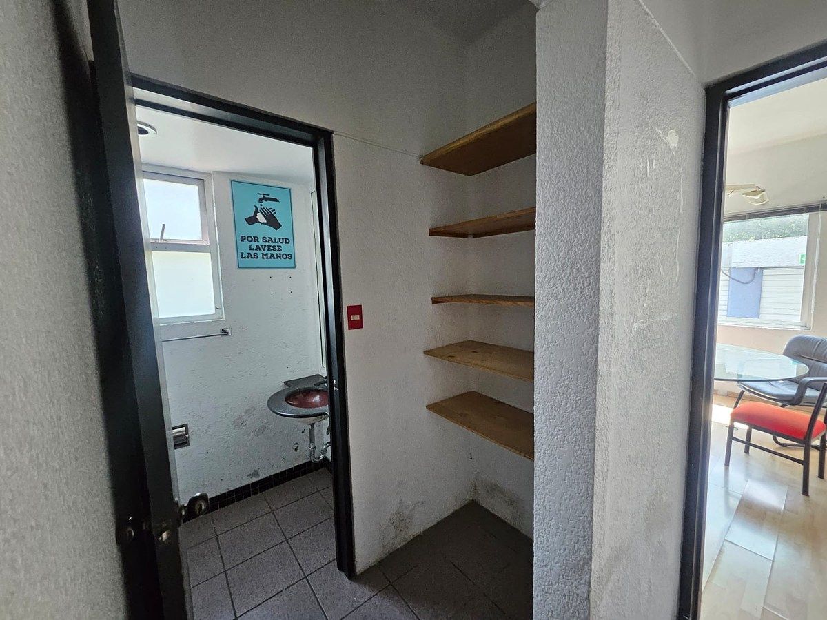 House with Commercial Use in Guadalupe Inn, Álvaro Obregón, photo 4 of 21