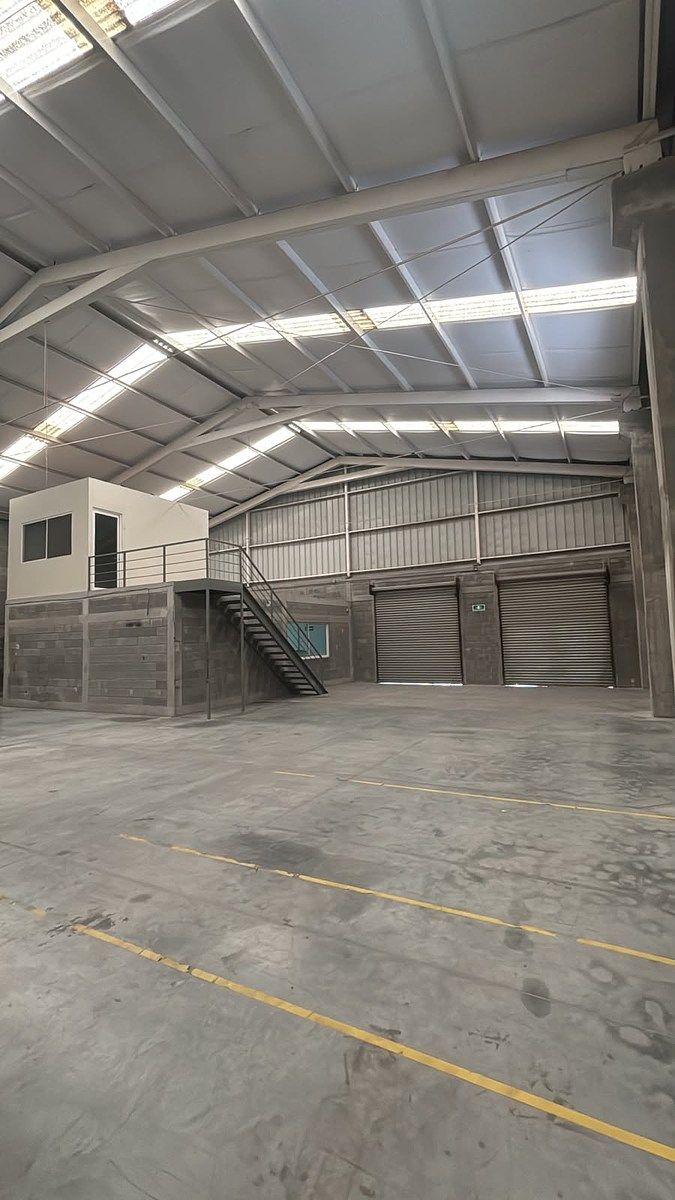 BODEGA INDUSTRIAL EN RENTA SANTA CATARINA, photo 1 of 12