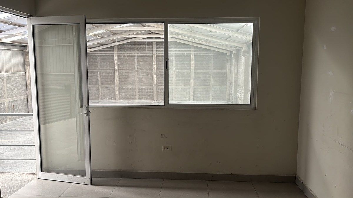 Industrial Warehouse in Parque 300, Santa Catarina, photo 9 of 12
