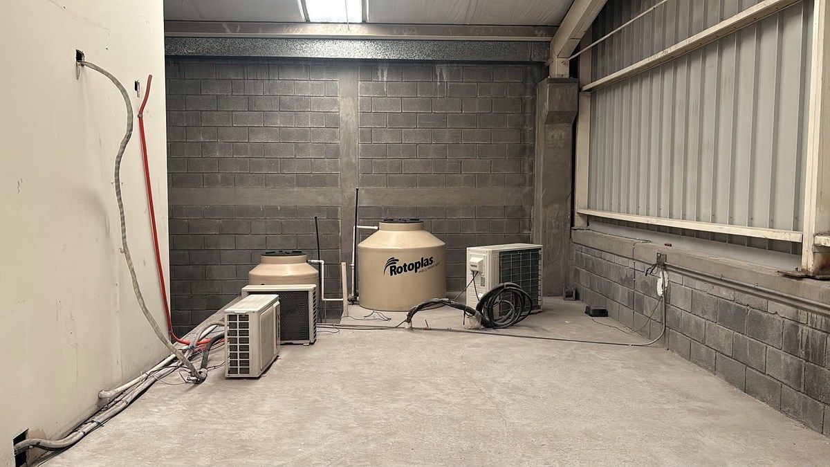 Industrial Warehouse in Parque 300, Santa Catarina, photo 10 of 12
