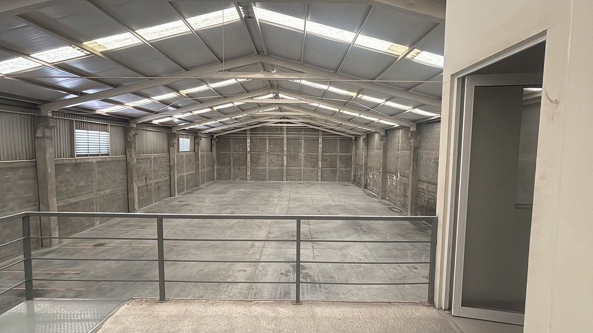 Industrial Warehouse in Parque 300, Santa Catarina, photo 12 of 12