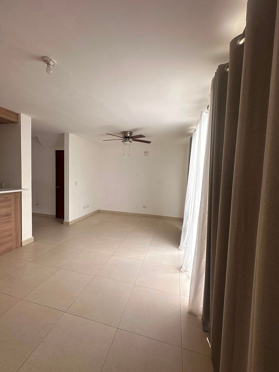 Área de sala comedor, foto 5 de 26