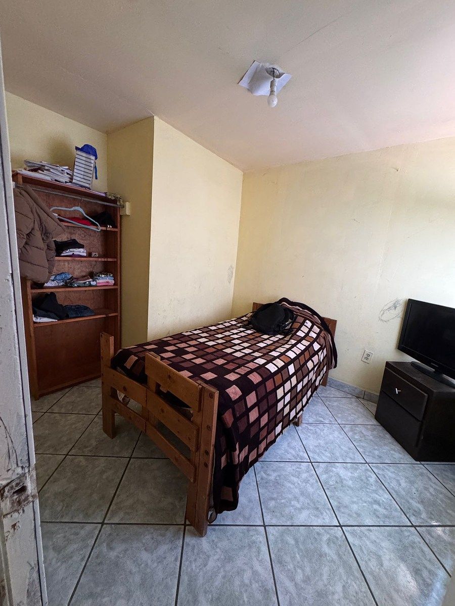 Cuarto 2 casa principal, foto 8 de 18