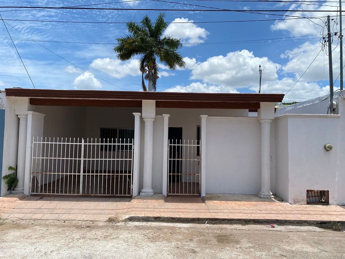 Fachada, photo 1 of 10