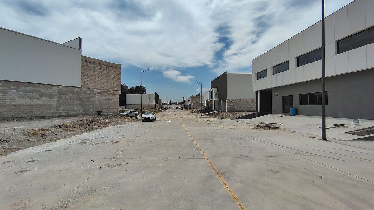 Industrial Warehouse in San José del Quince, El Salto, photo 3 of 15