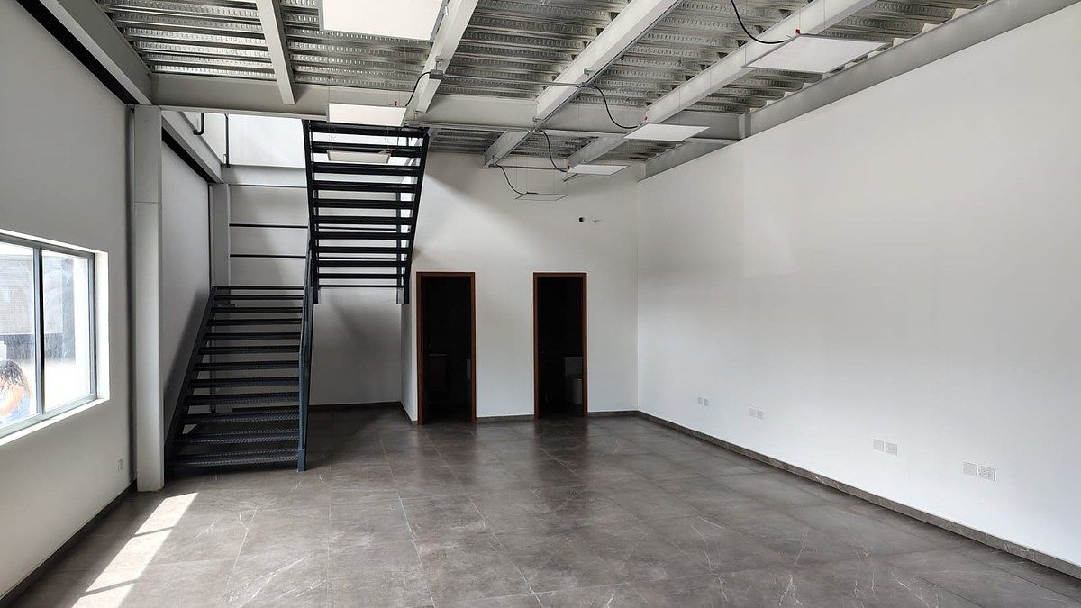 Industrial Warehouse in San José del Quince, El Salto, photo 5 of 15