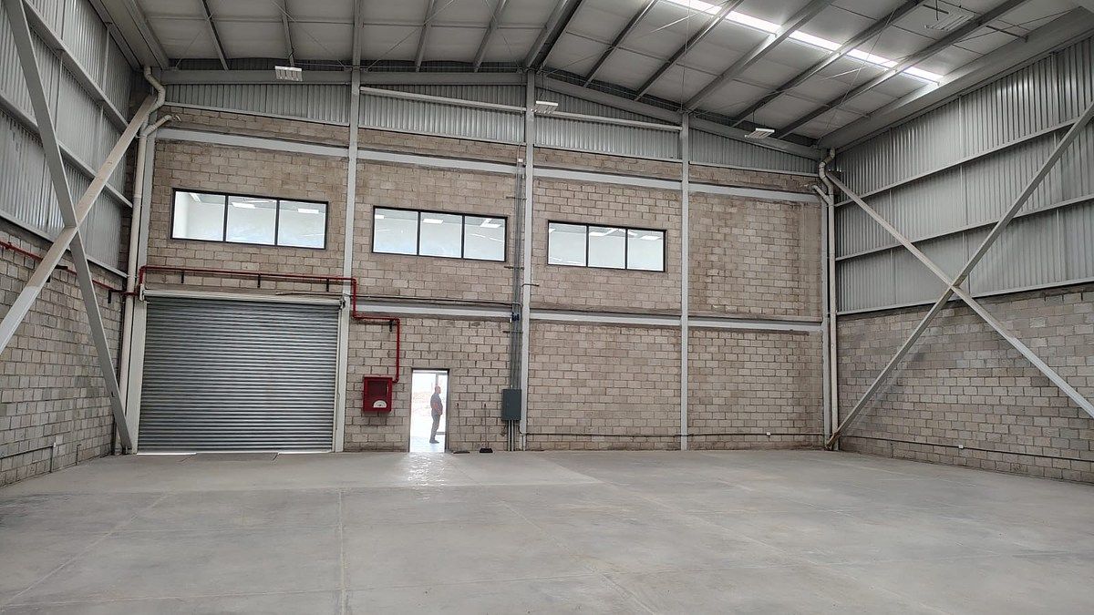 Industrial Warehouse in San José del Quince, El Salto, photo 14 of 15