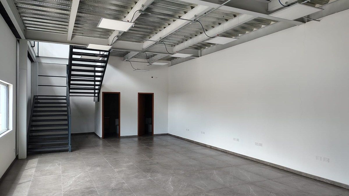 Industrial Warehouse in San José del Quince, El Salto, photo 13 of 15