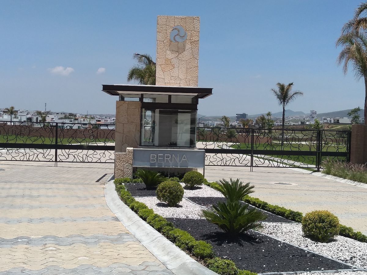 Lote em Lomas de Angelópolis, San Andrés Cholula, foto 2 de 3