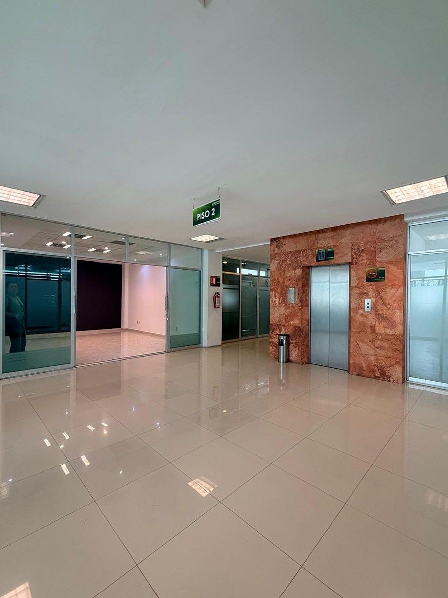 Oficina en Zona este Milenio III, El Marqués, foto 7 de 8