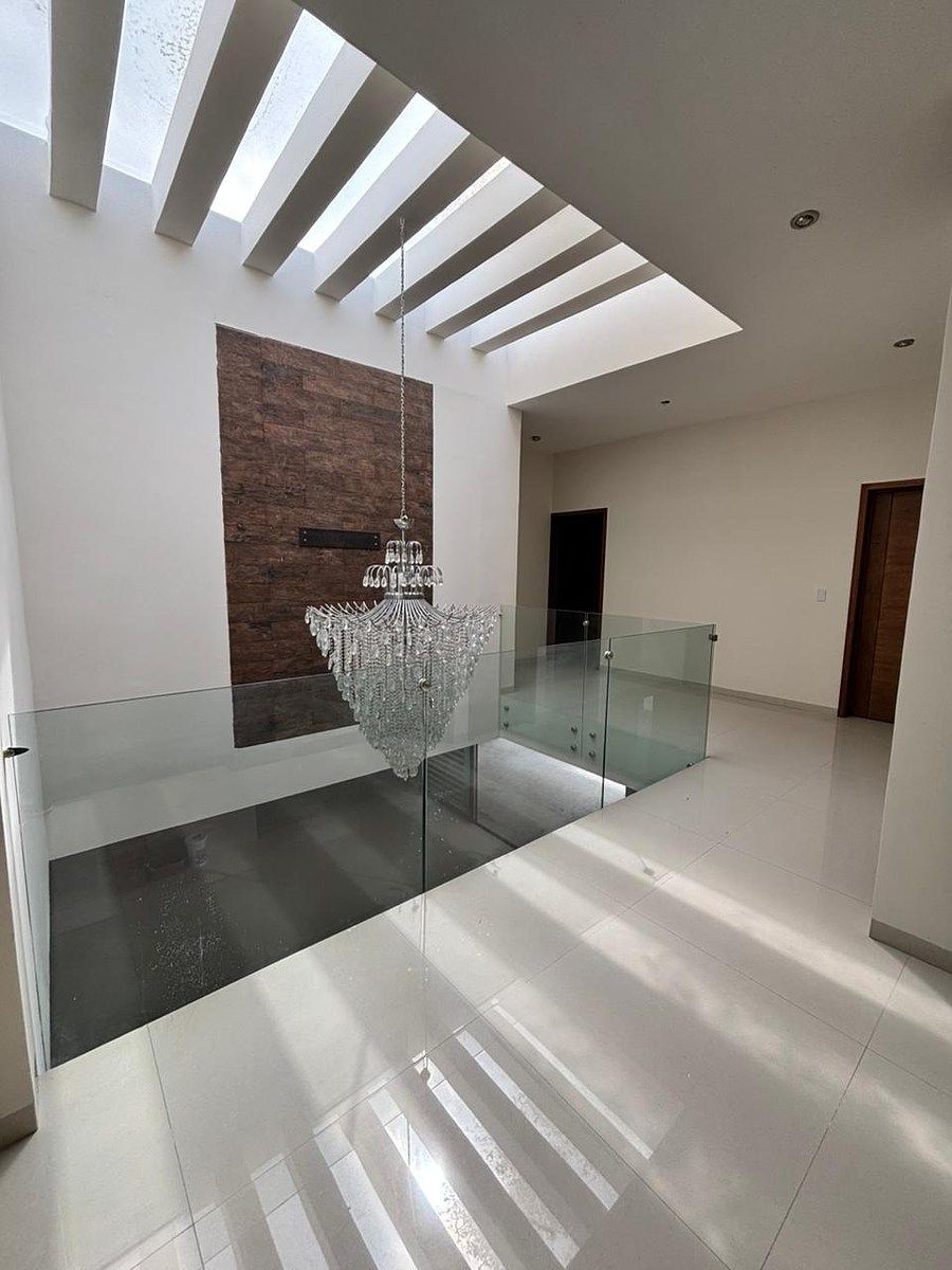 SE VENDE CASA EN SAN PATRICIO, photo 1 of 21