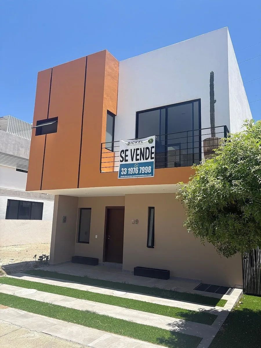 Casa en Venta en Coto Abeto, Parques Vallarta, Zapopan, foto 1 de 35