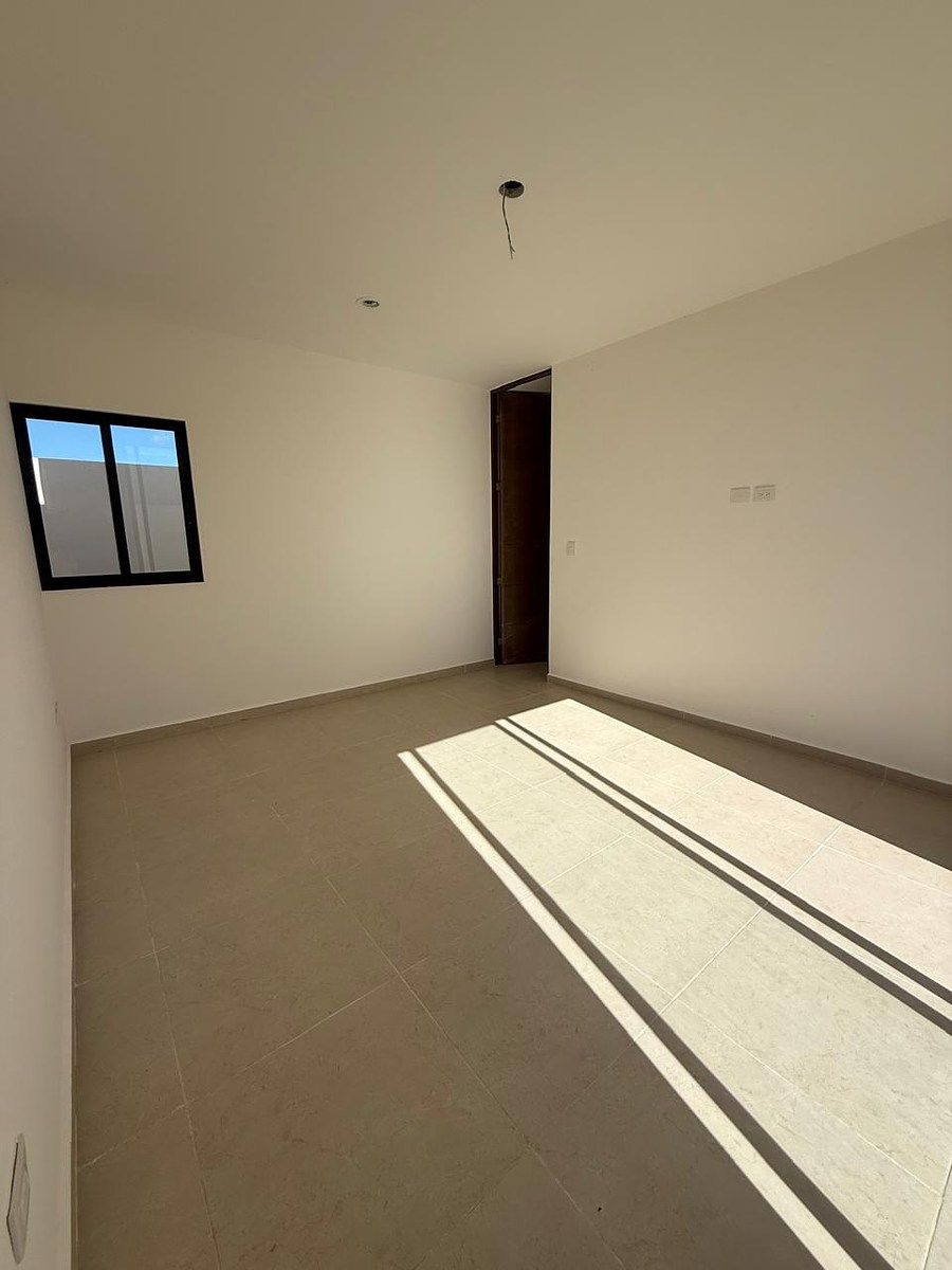 House in Gated Community in Cholul, Mérida, photo 2 of 12