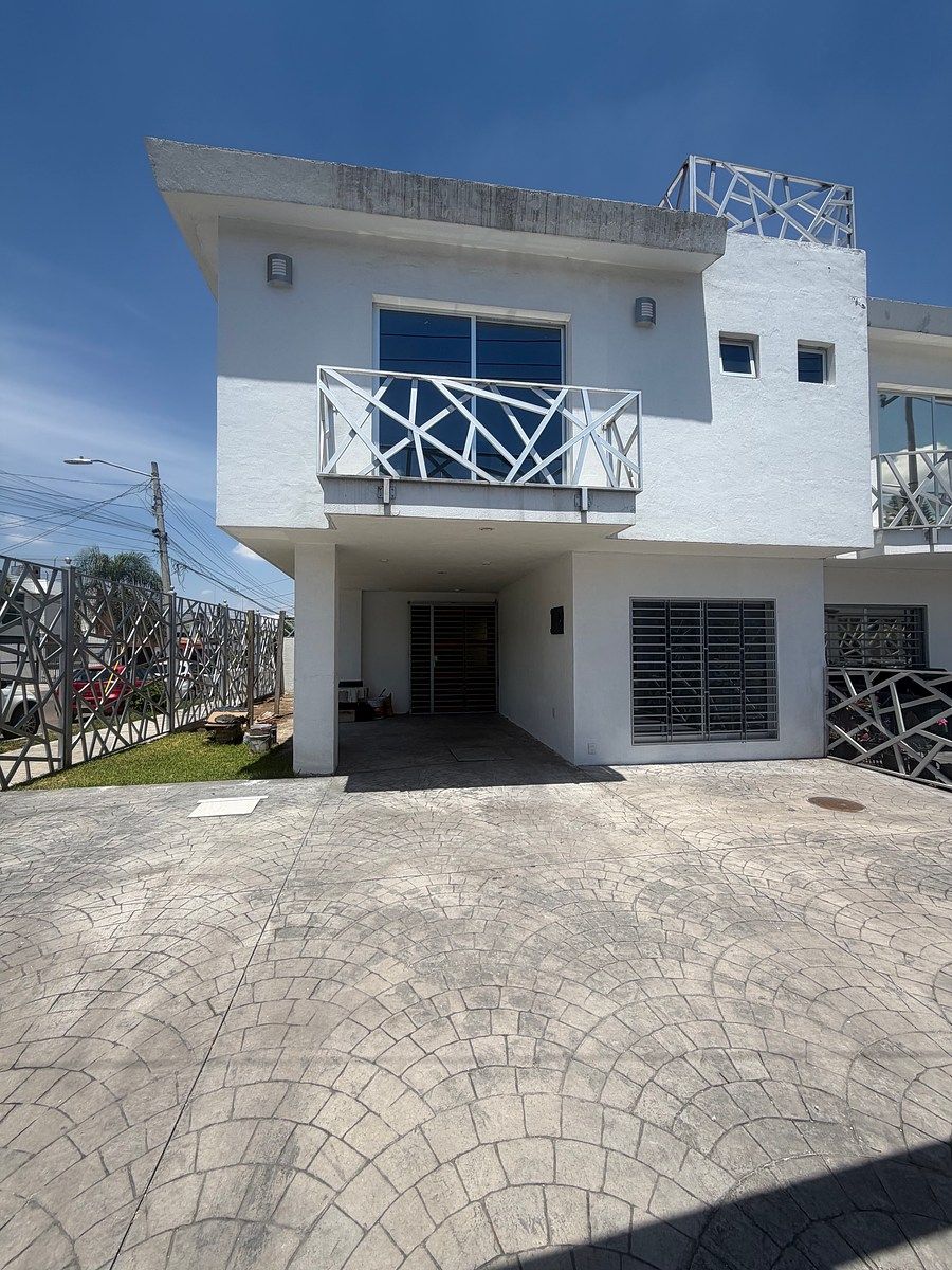 Residencia en Venta cerca de Plaza la Perla y Ciudadela, foto 1 de 35