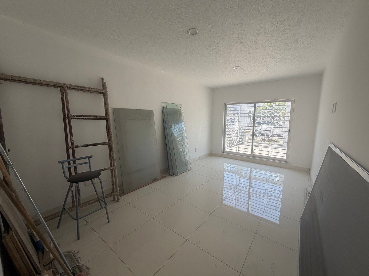 Casa en Jardines Del Sol, Zapopan, foto 2 de 35