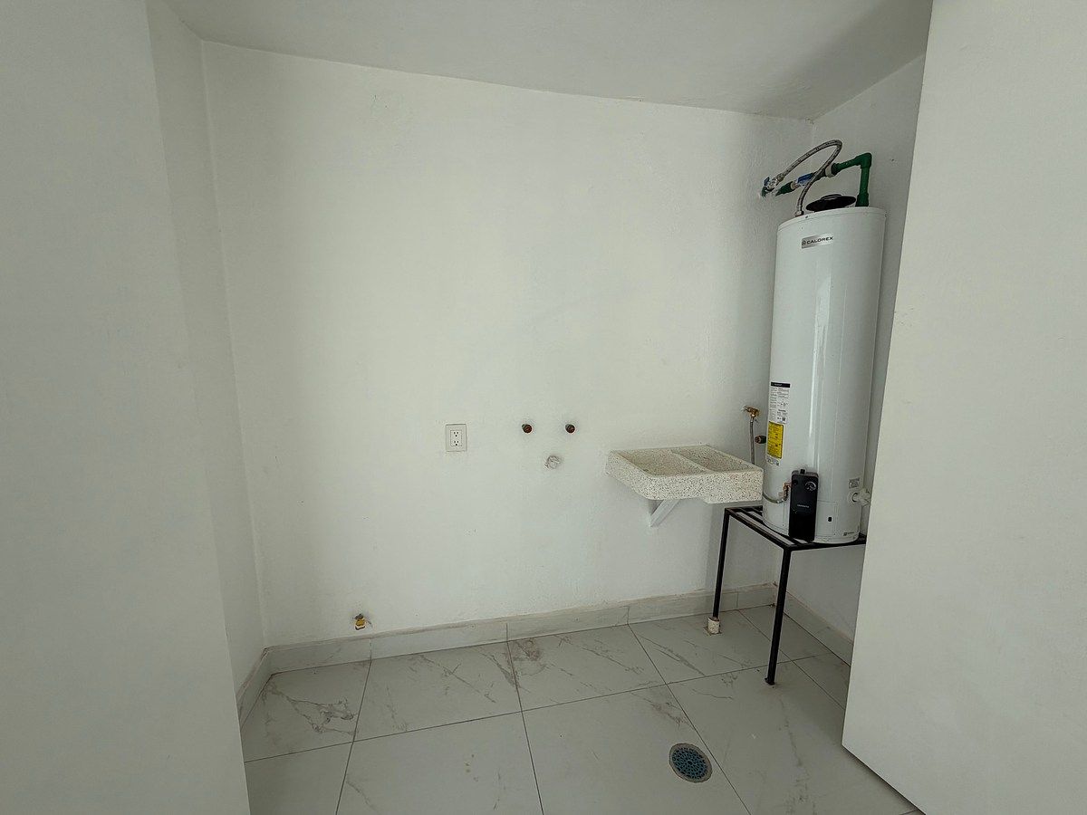 Casa en Jardines Del Sol, Zapopan, foto 26 de 35