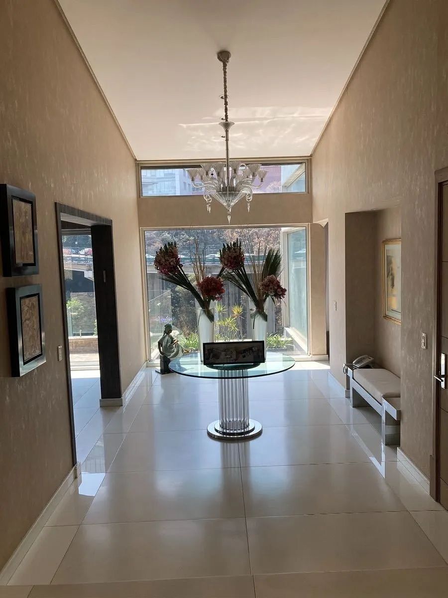 House in Bosque de las Lomas, Miguel Hidalgo, photo 4 of 12