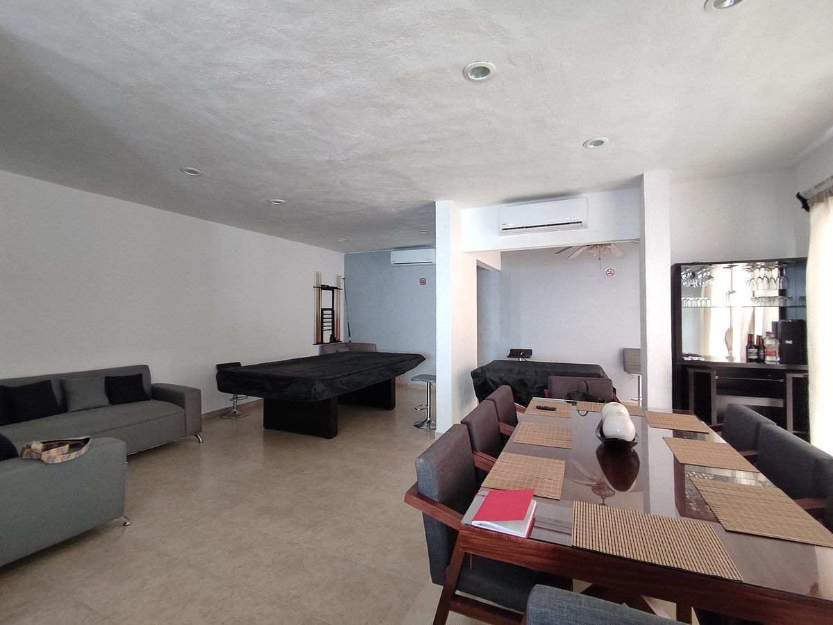 Sala comedor, photo 2 of 13