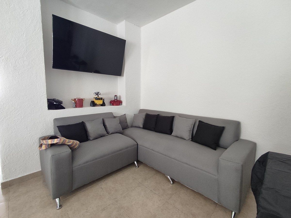 Sala, photo 12 of 13