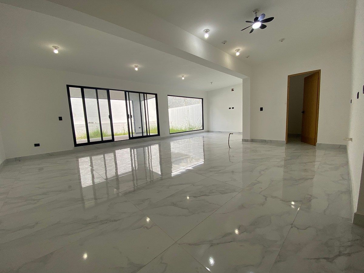 Casa em Amorada Privada Residencial, Santiago, foto 4 de 15