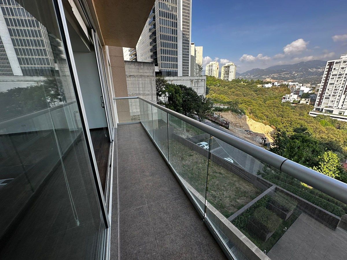 Apartment in Bosque Real, Huixquilucan, photo 2 of 36