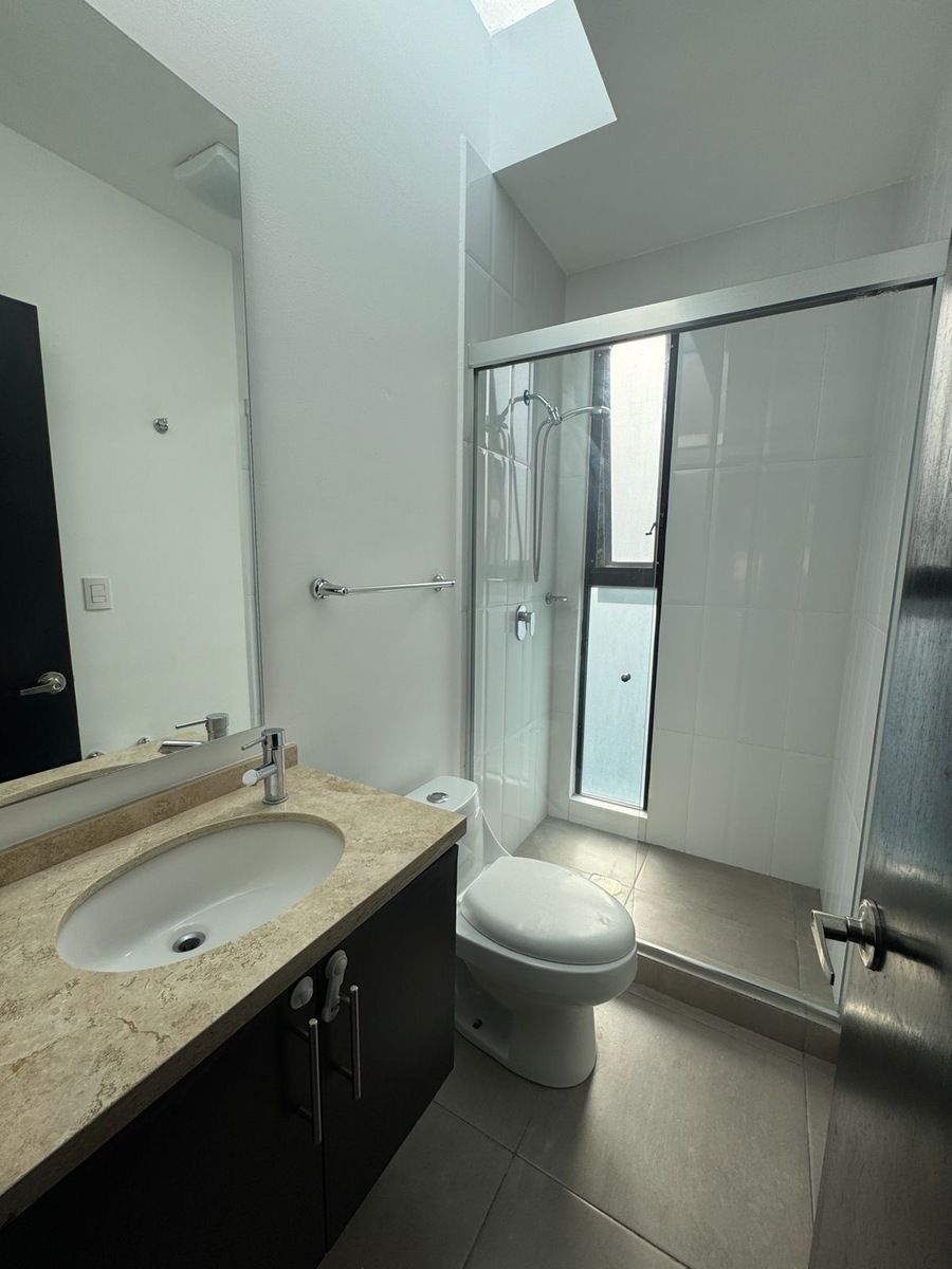 Casa em Cumbres del Lago, Querétaro, foto 12 de 34