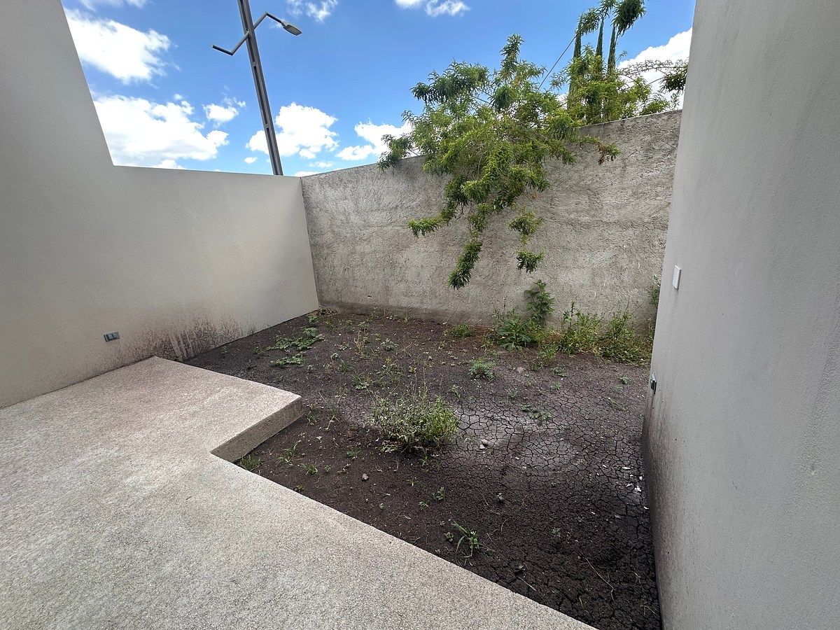 House in Gated Community in Zibatá, El Marqués, photo 3 of 33