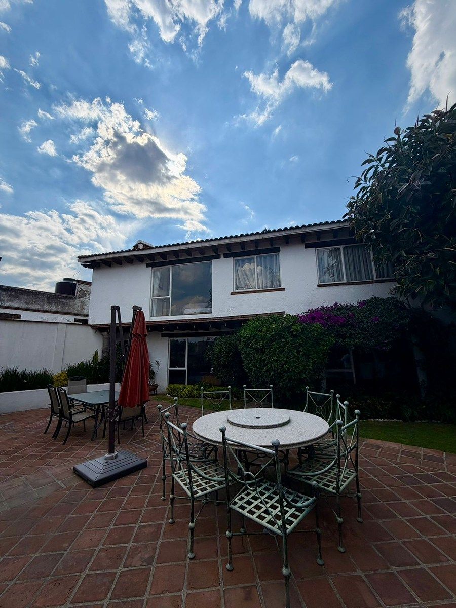 Vive la esencia de un hogar familiar en una de las zonas más exclusivas de Tecam, foto 1 de 23