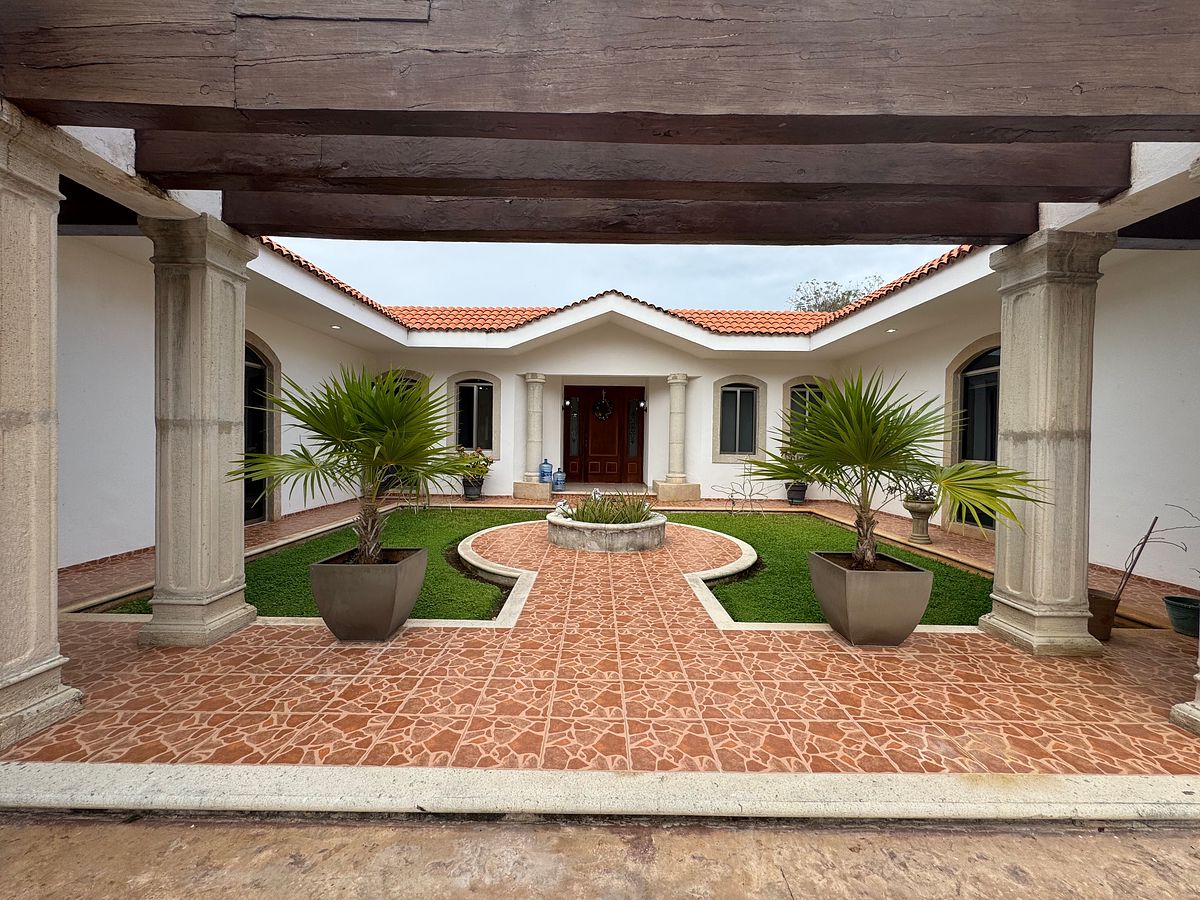 CASA EN VENTA DE UNA PLANTA EN LA CEIBA II EN MERIDA YUCATAN, foto 1 de 24
